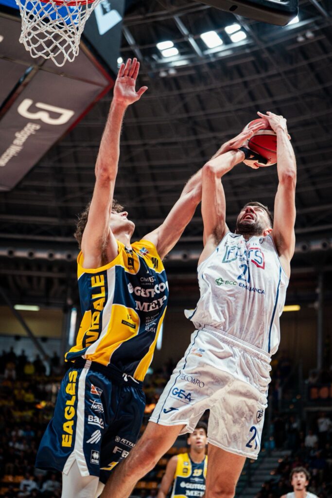 Fortitudo Flats Service Bologna - UEB Gesteco Cividale (©Fortitudo Flats Service Bologna)