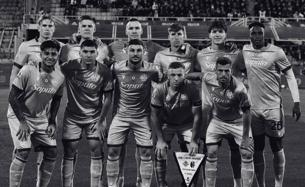 Foto di squadra prima di Fiorentina-Bologna (© Bologna FC 1909)