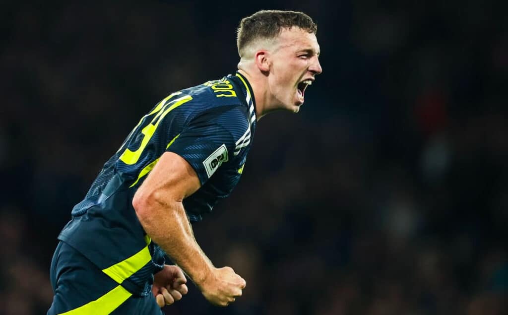 Lewis Ferguson esulta dopo il gol del 2-1 in Scozia-Grecia (© Lewis Ferguson via Instagram)