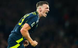 Lewis Ferguson esulta dopo il gol del 2-1 in Scozia-Grecia (© Lewis Ferguson via Instagram)