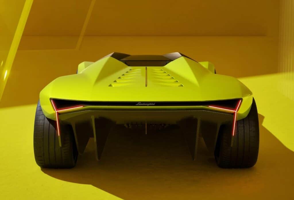La vista del retrotreno della Lamborghini Manifesto