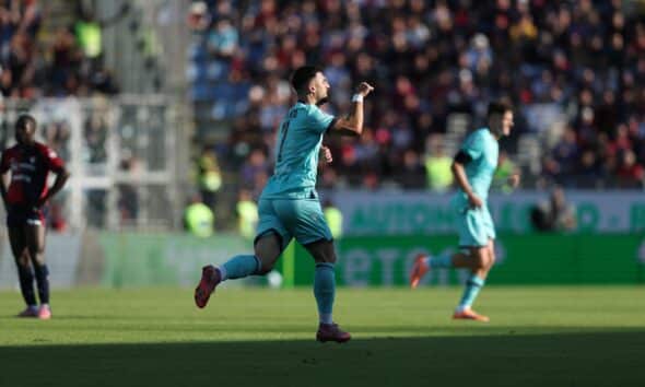 Riccardo Orsolini dopo il gol del 2-0 Cagliari-Bologna (© Bologna FC 1909)