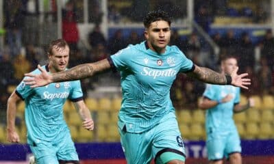 Castro dopo la doppietta al Parma (©Bologna FC 1909)