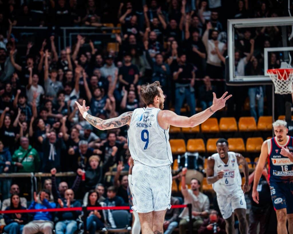 Fortitudo Flats Service Bologna - Unieuro Forlì (©Fortitudo Flats Service Bologna)