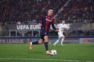 Emil Holm in Bologna-Brann (© Bologna FC 1909)