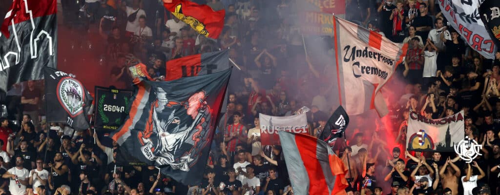 La tifoseria ella Cremonese