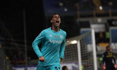 Juan Miranda dopo il gol del 3-1 contro il Parma (© Bologna FC 1909)