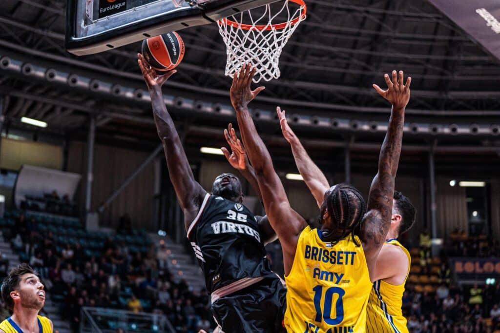 Momo Diouf Virtus Bologna Maccabi