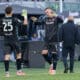 Pessina e Skoruspki durante Bologna-Napoli (2-0)