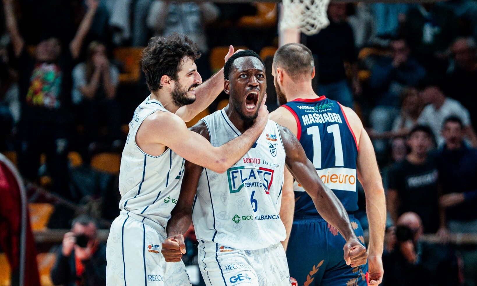 Simon Anumba e Gianluca Della Rosa (©Fortitudo Pallacanestro)