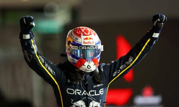 L'esultanza di Max Verstappen dopo la vittoria nel GP di Las Vegas 2025 (© Red Bull Content Pool)