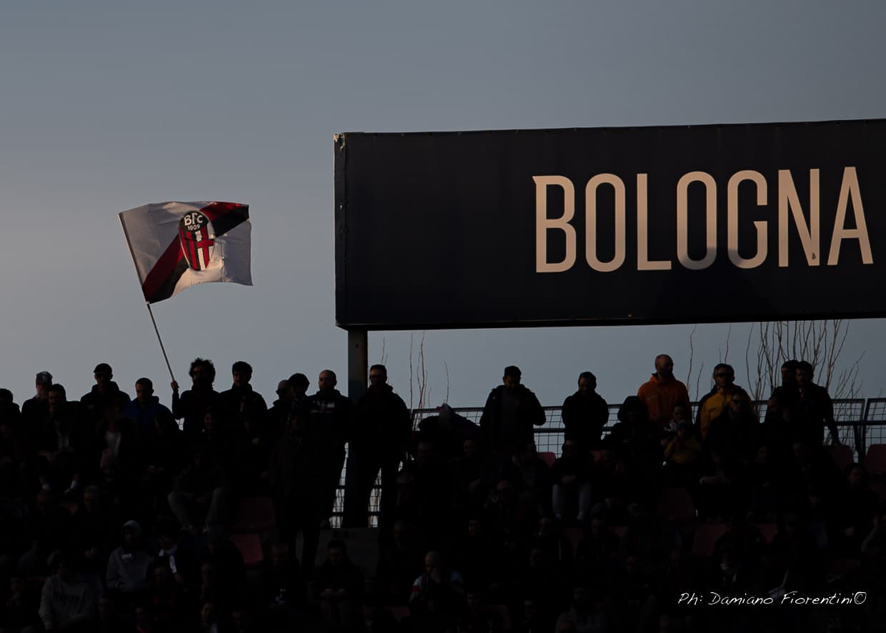 Tifosi Bologna (© Damiano Fiorentini)