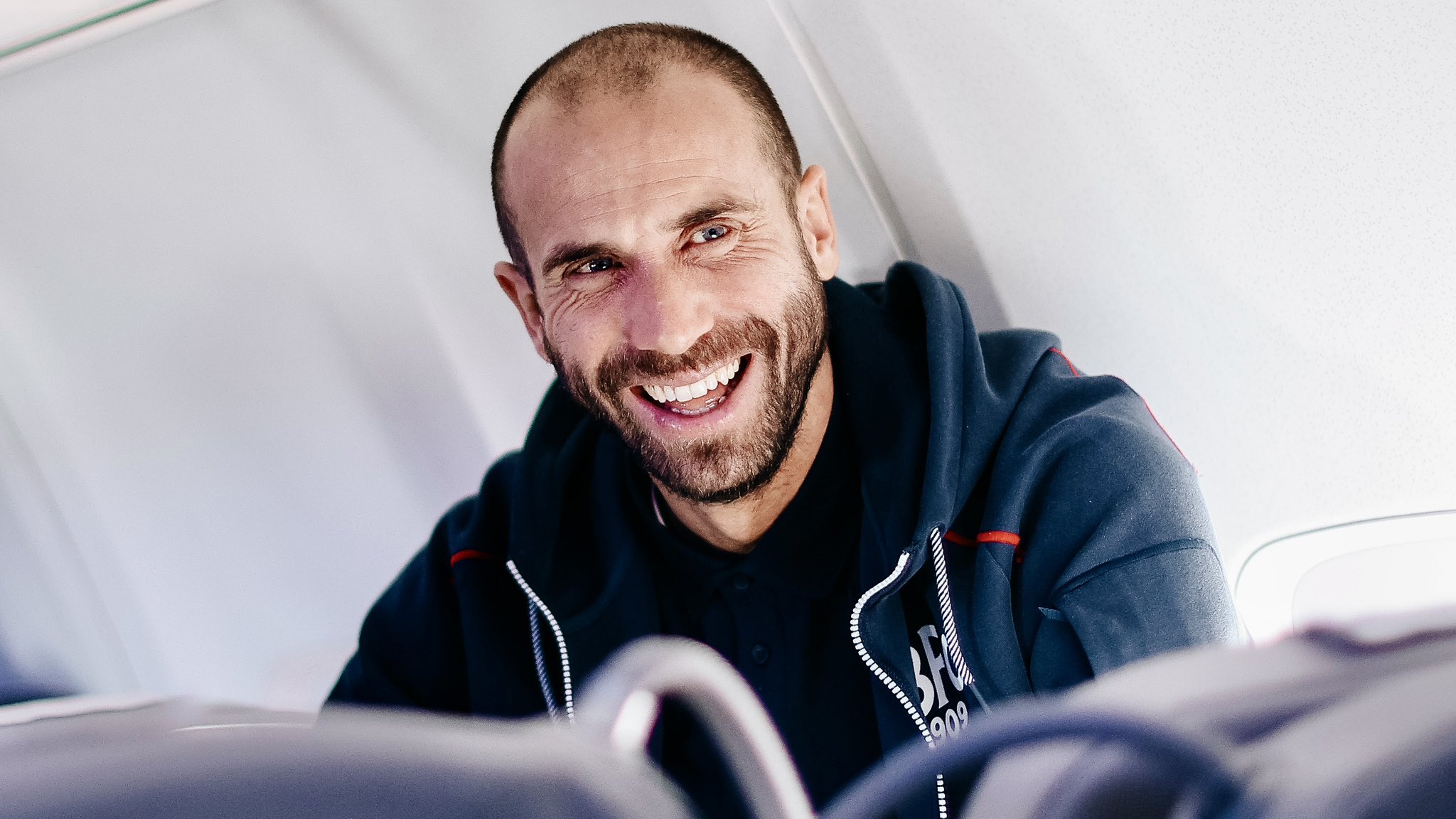Lorenzo De Silvestri sul volo del Bologna per l’Arabia Saudita