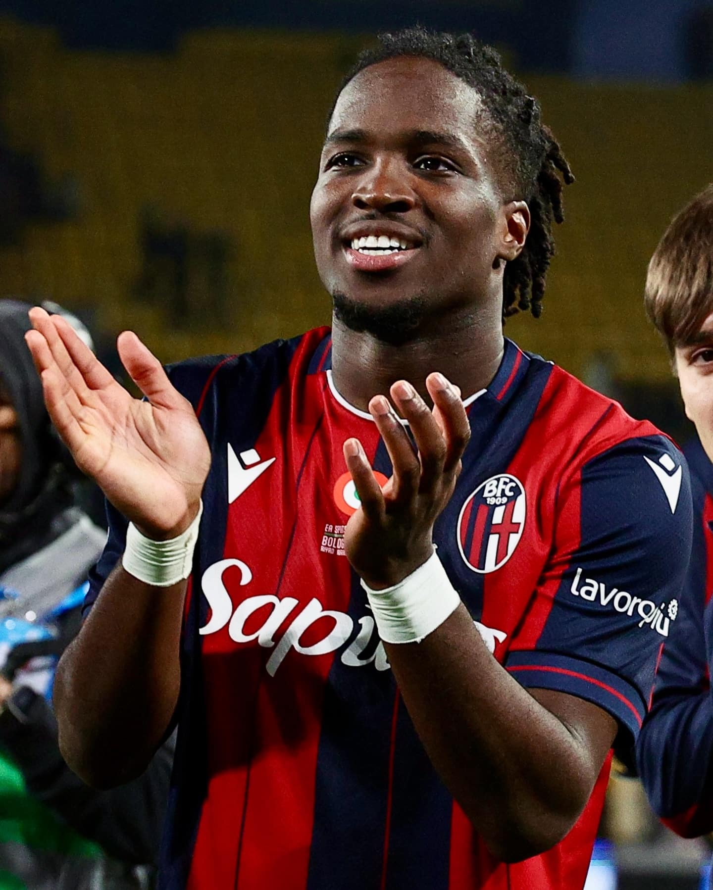 Jonathan Rowe festeggia la finale di Supercoppa Italiana (© Bologna Fc 1909)