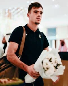 Thijs Dallinga e compagni all'aeroporto di Riyadh (© Bologna FC 1909)