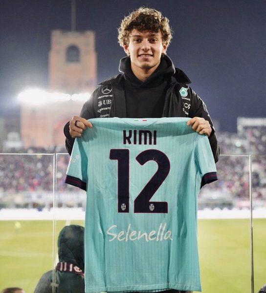 Kimi Antonelli al Dall'Ara per Bologna-Juventus (© Bologna FC 1909)