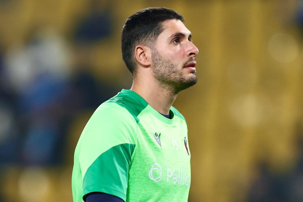 Federico Ravaglia nel prepartita di Napoli-Bologna a Riad (© Bologna FC 1909)
