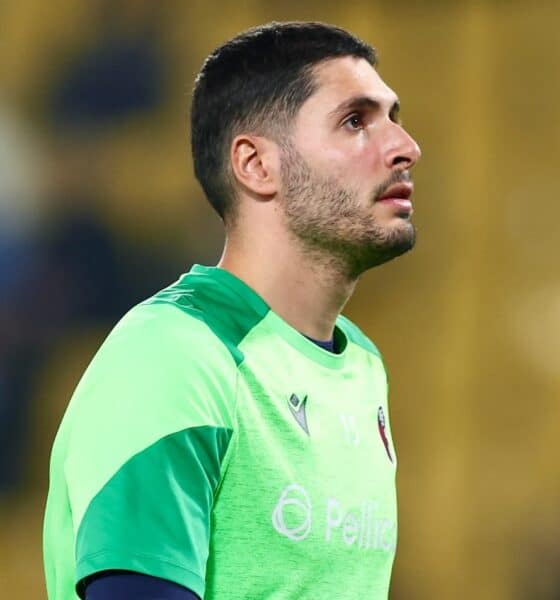 Federico Ravaglia nel prepartita di Napoli-Bologna a Riad (© Bologna FC 1909)