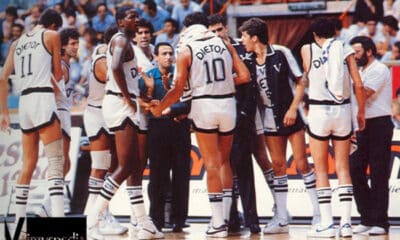 Virtus Pallacanestro Quarantaduesima puntata. Un timeout della Virtus 1986/87: Binelli, Fantin, Stokes, Byrnes, Messina, Villalta, Righi, Ansaloni e Brunamonti.