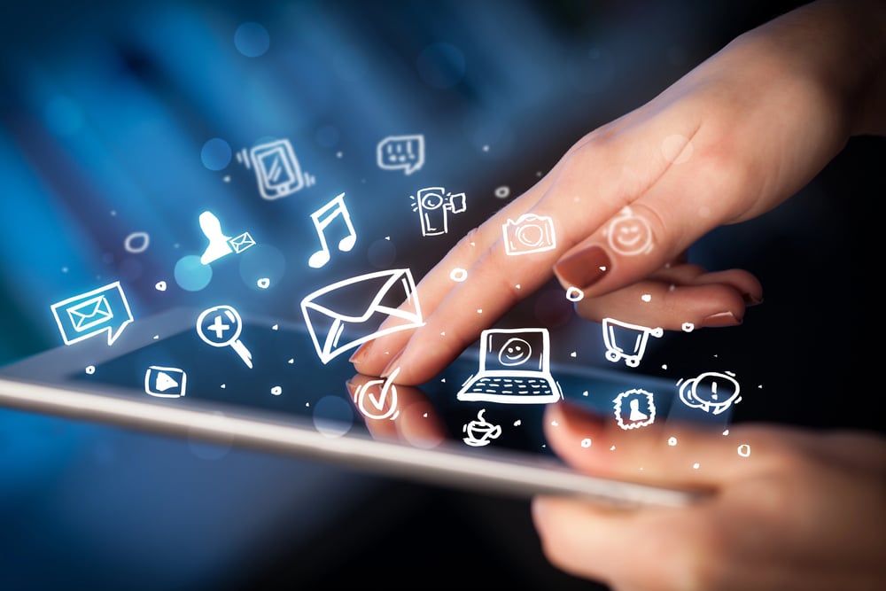 Attività digitali (© Depositphotos)