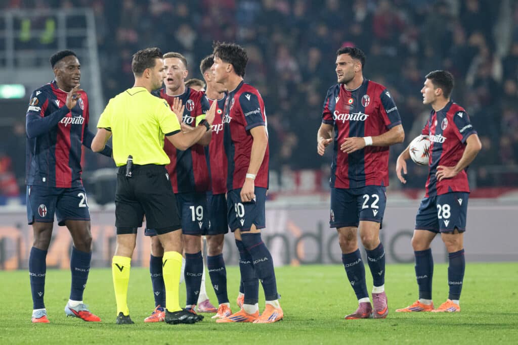 Espulsione Lykogiannis contro il Brann - Europa League (@Damiano Forentini)