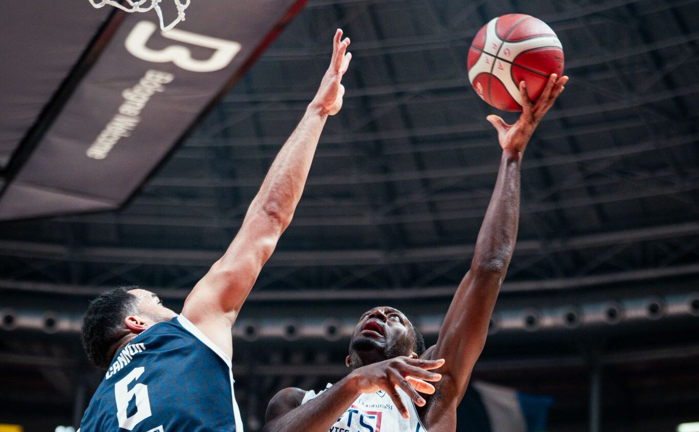 Fortitudo Flats Service Bologna - Liofilchem Roseto (©Fortitudo Flats Service Bologna)