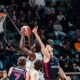 Simon Anumba in schiacciata crediti Fortitudo Pallacanestro