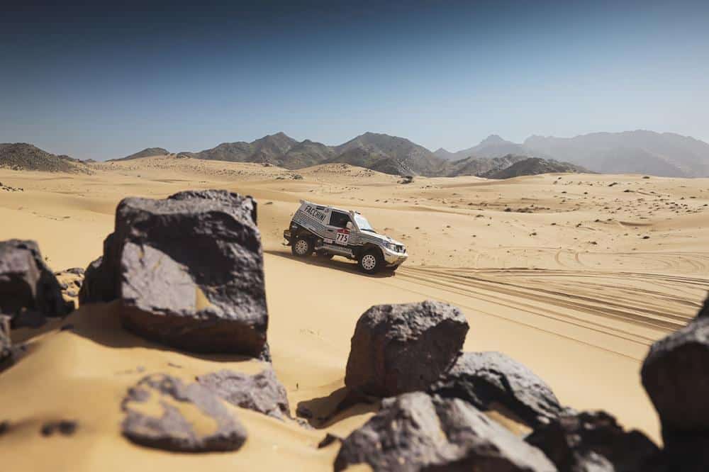 La Mitsubishi dell'equipaggio dall'Emilia-Romagna, Facchini/Minghetti, alla Dakar 2026