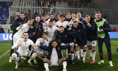 La foto di squadra dopo la vittoria sul Maccabi (© Bologna FC 1909)