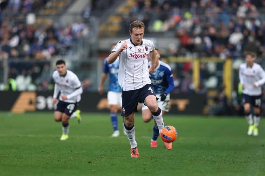 Tommaso Pobega in campo durante Como-Bologna