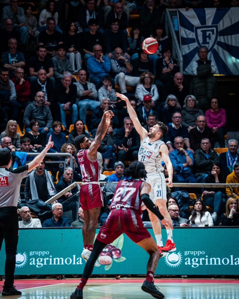 Fortitudo Flats Service Bologna - Real Sebastiani Rieti (© Fortitudo Flats Service Bologna)