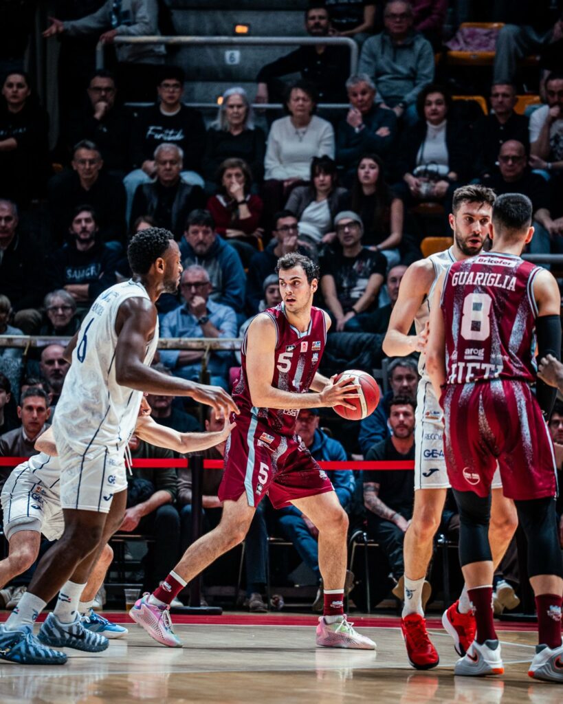 Fortitudo Flats Service Bologna - Real Sebastiani Rieti (© Fortitudo Flats Service Bologna)