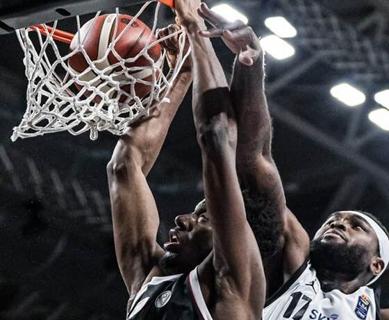 La Virtus Bologna in campo contro l'Apu Udine crediti Virtus Bologna