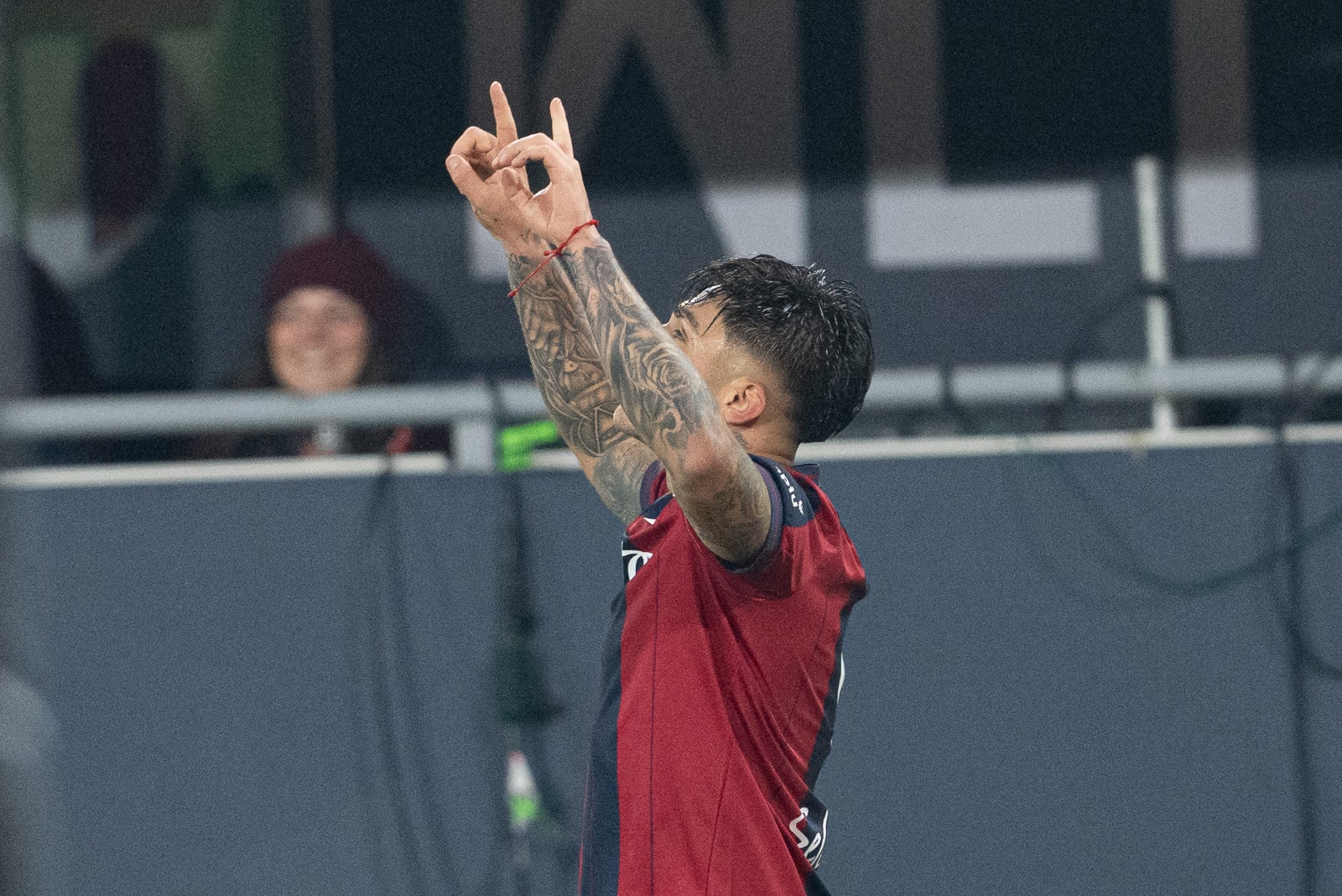 Santiago Castro festeggia il gol contro la Lazio in Coppa Italia (© Damiano Fiorentini)