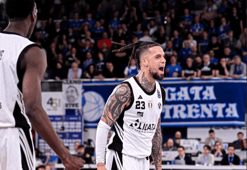 Hackett Brescia Virtus