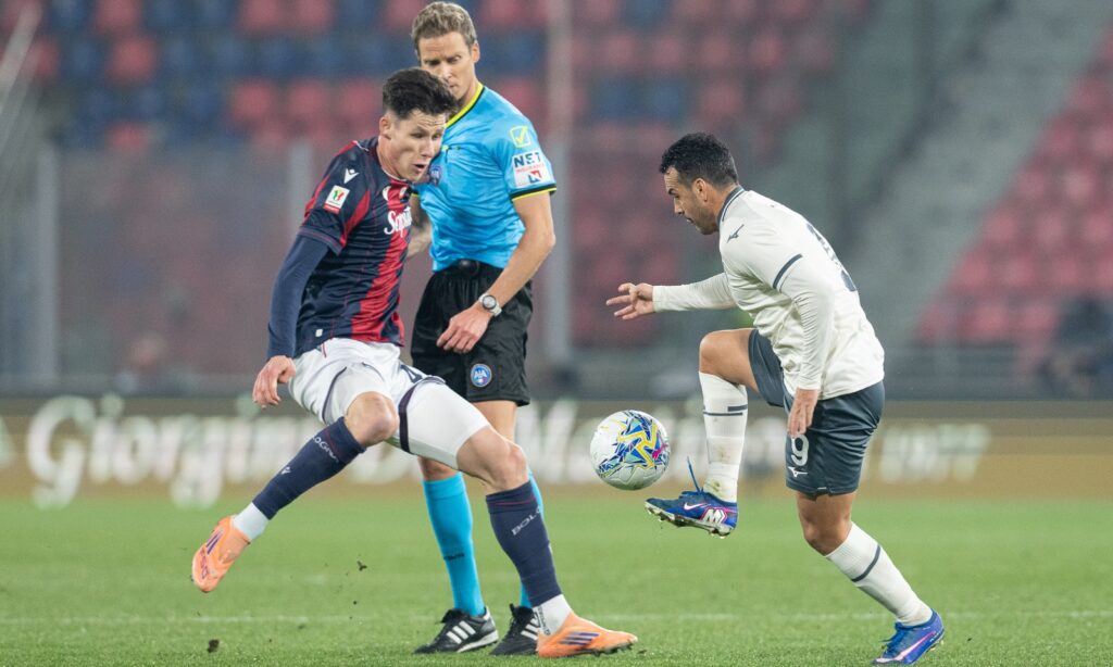 Martin Vitik durante la gara di Coppa Italia Bologna-Lazio crediti Damiano Fiorentini