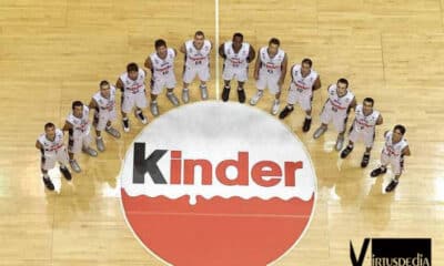 Virtus Pallacanestro Cinquantacinquesima puntata. La Virtus 2001/02: Abbio, Rigaudeau, Becirovic, Jaric, Carera, Barlera, Griffith, D. Andersen, Frosini, Smodis, Ginobili, Bonora.