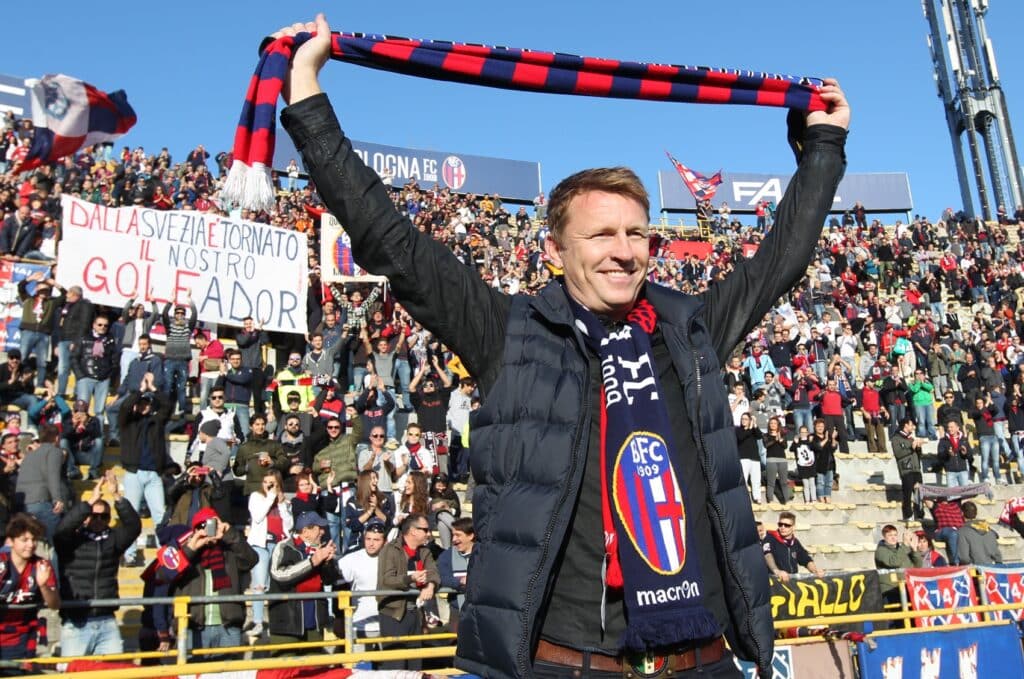 Kennet Andersson sotto la Curva del Bologna (© Giorgio Benvenuti)