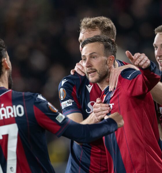 Bernardeschi goleador non molla nella notte europea (@Damiano Fiorentini) post Bologna-Roma 1-1 di Europa League