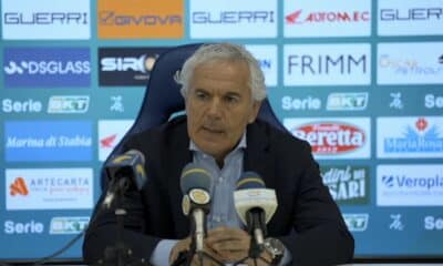 Roberto Donadoni, ormai ex tecnico dello Spezia, in conferenza stampa