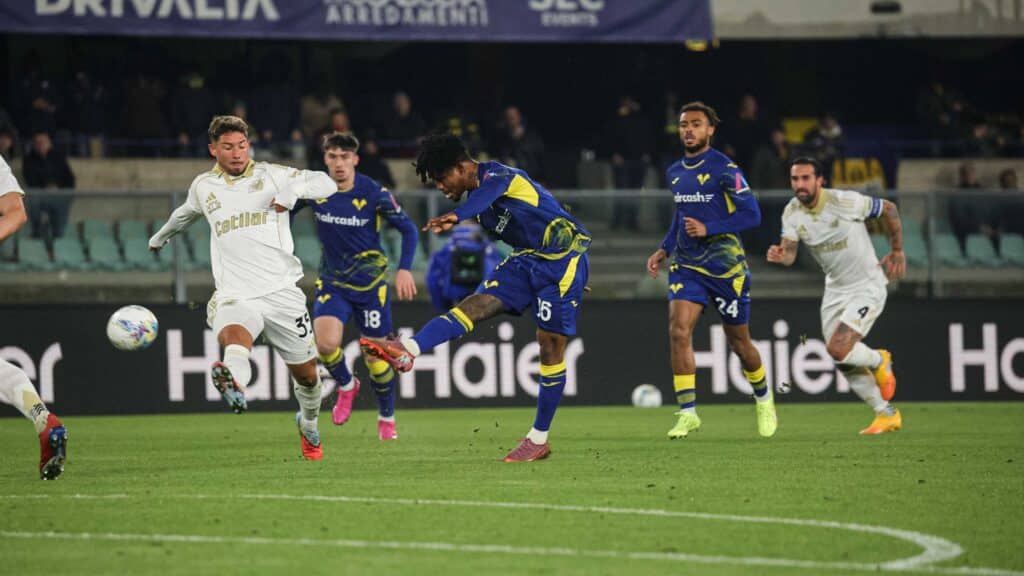 Gift Orban (©Hellas Verona) Bologna