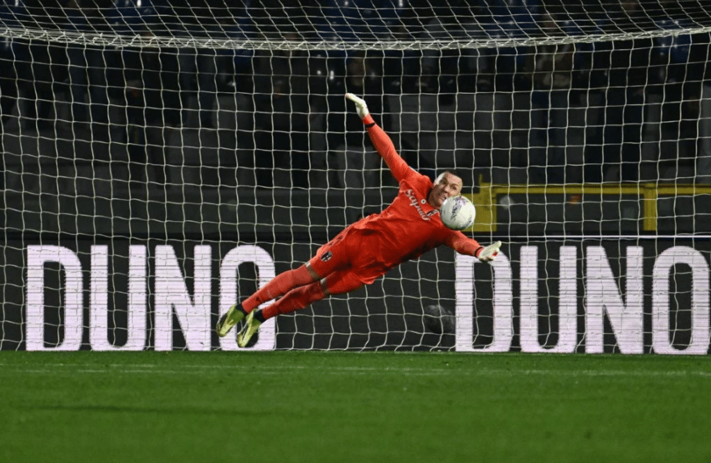 Skorupski in Pisa-Bologna (0-1) (© Bologna FC 1909)