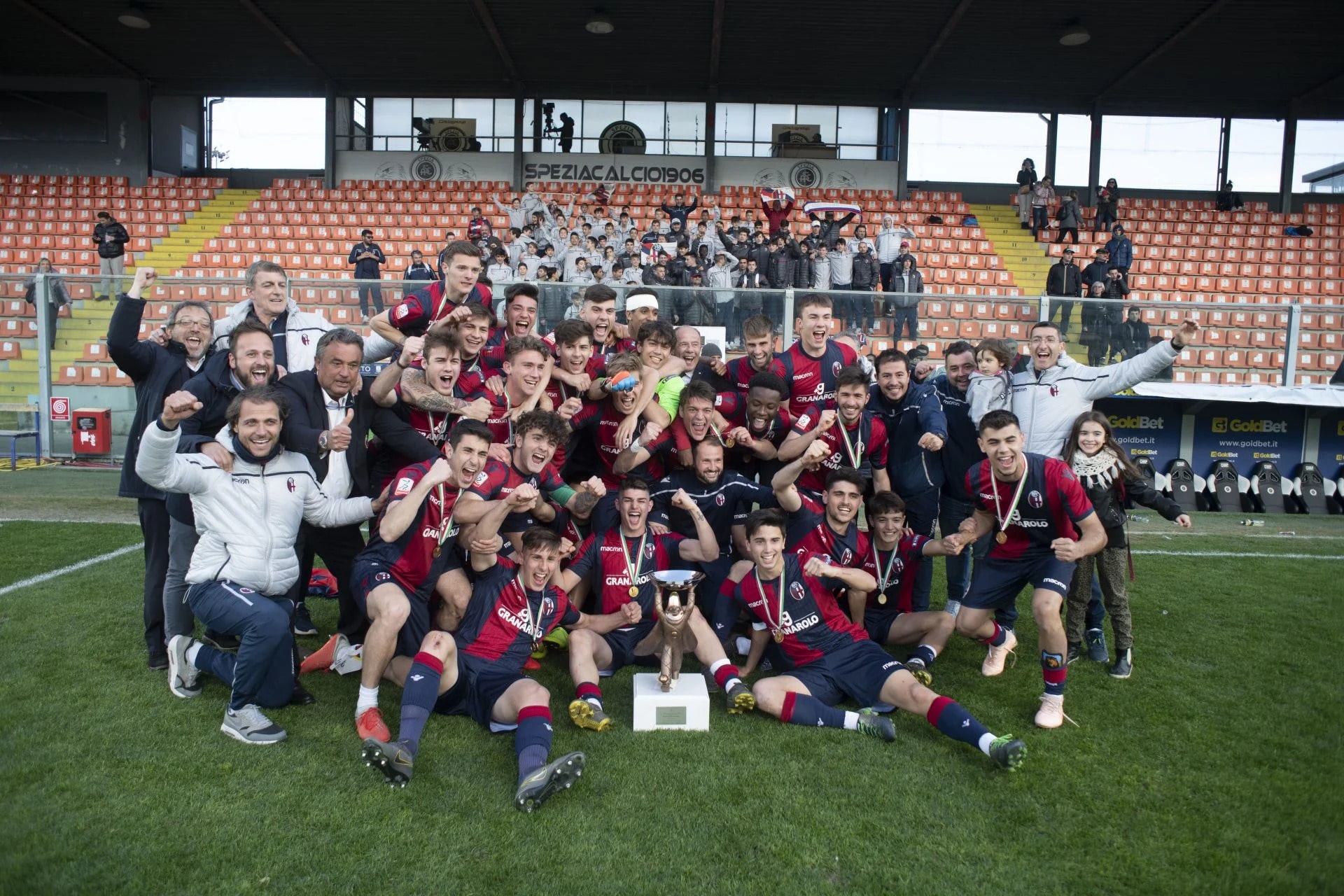 Il Bologna Primavera vince il torneo di Viareggio (foto Bologna fc)