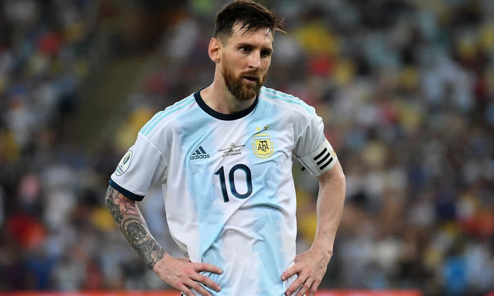Lionel Messi con la maglia dell'Argentina (© Depositphotos)