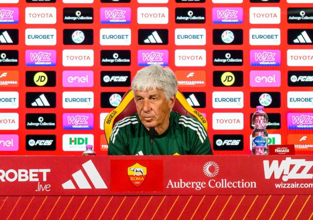 Gasperini alla conferenza stampa della vigilia di Bologna-Roma (© AS Roma)