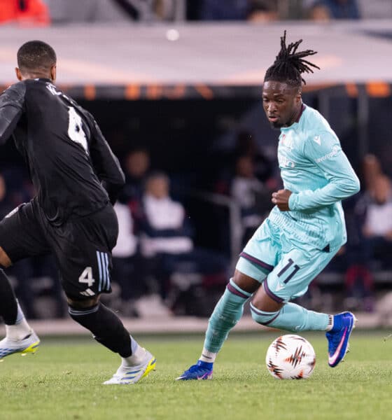 jonathan rowe in azione in Bologna-Aston Villa (© damiano fiorentini)