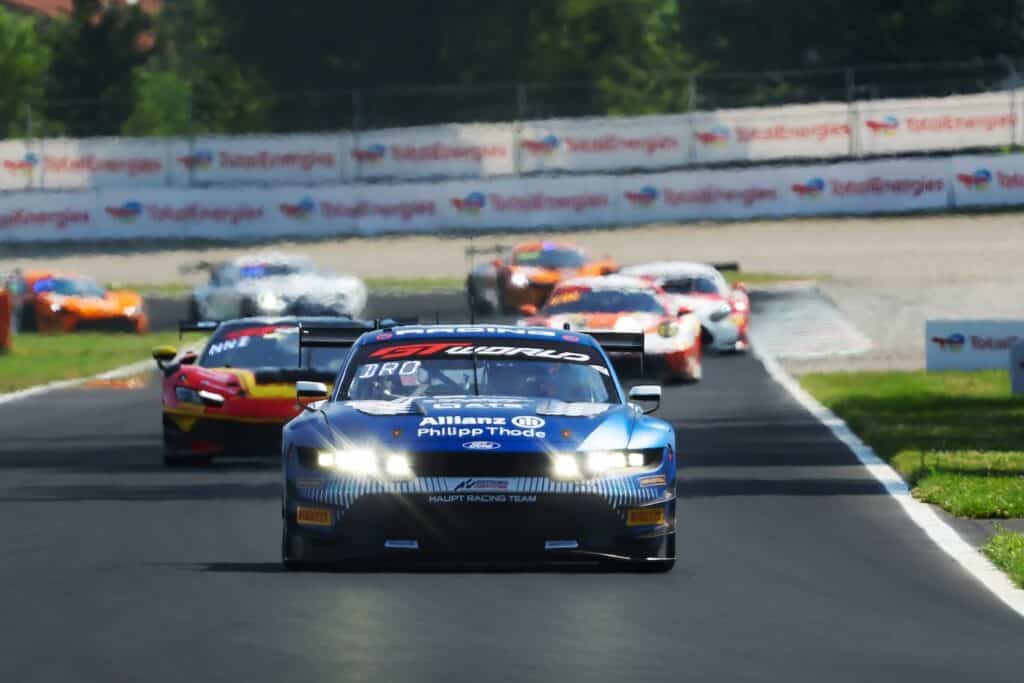 La #64 Ford Mustang prima nelle qualifiche del GT World Challenge a Monza (© SRO/JEP)