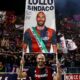 De Silvestri regge il proprio due aste da Sindaco (@ Bolognafc.it)