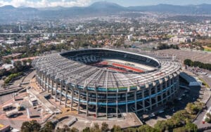 Il monumentale Stadio Azteca, Città del Messico (© depositphotos)