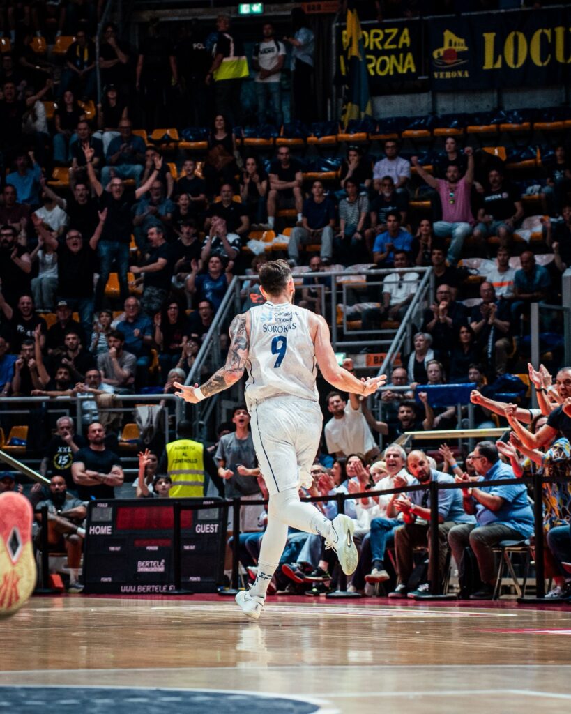 Fortitudo Flats Service Bologna - Scaligera Basket Verona (© Fortitudo Flats Service Bologna)